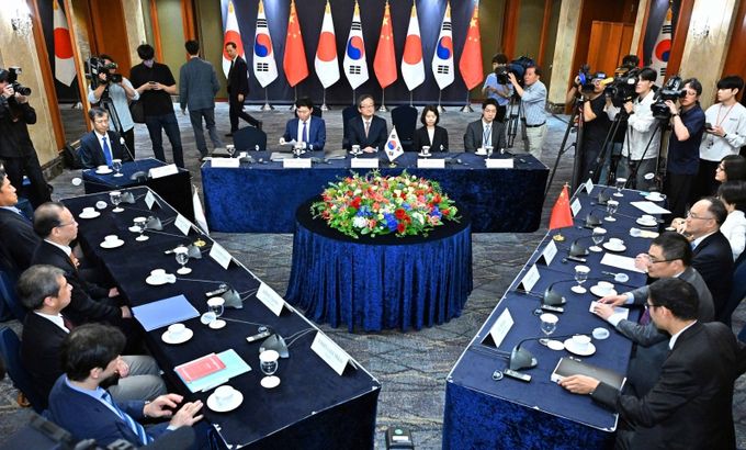 한일중 3국 고위급회의