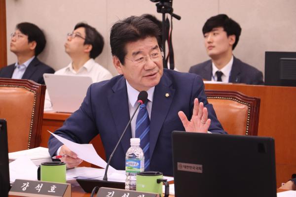 강석호 의원