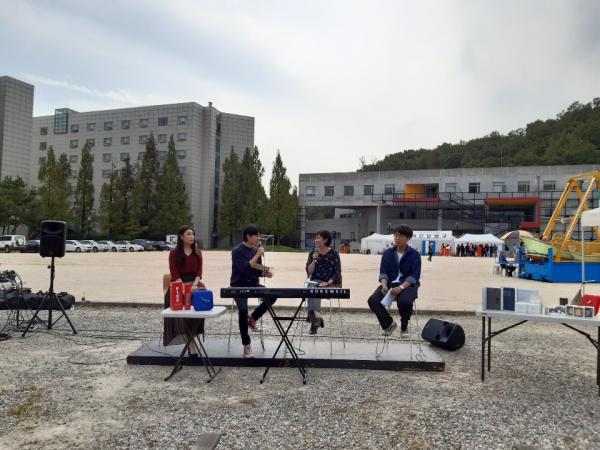천영미 경기도의회 제1교육위원장, 서울예대 청년 플리마켓 버스킹 토크 콘서트 참석