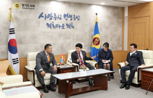 ‘지방 외교 강화를 통한 경제위기 극복 노력 필요!’