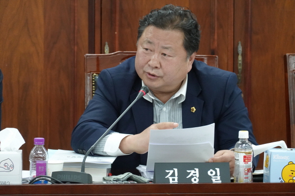 김경일 위원