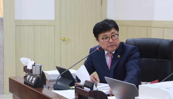 경기도의회 기획재정위 박관열 기획재정부위원장