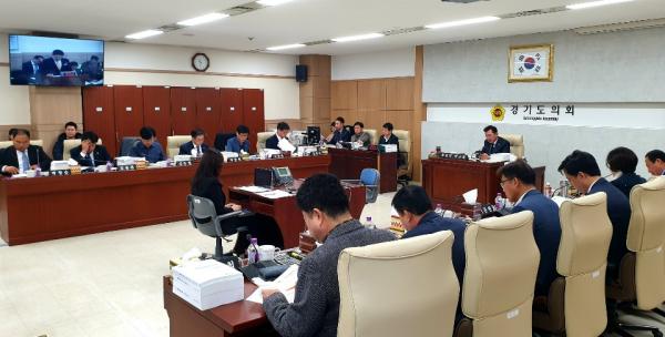 경기도의회 안전행정위원회, 경기소방재난본부 행정사무감사 실시