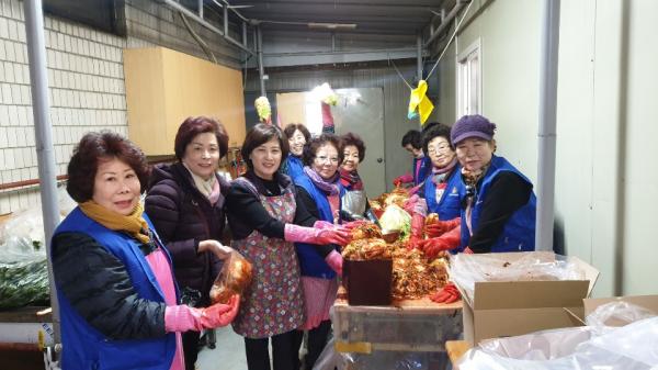 바르게살기운동 인창동위원회 주관 어려운 이웃에게 사랑의 김장 김치 전달