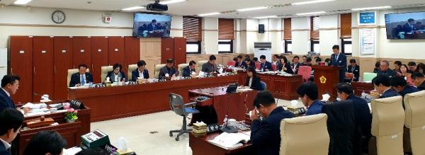 경기도의회 안전행정위원회, 공정국과 인권담당관실, 경기소방학교에 대한 행정사무감사 실시