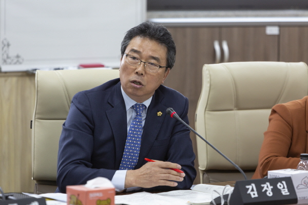 김장일 의원