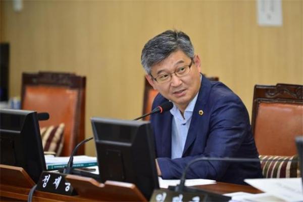 정재웅 의원 발언 모습