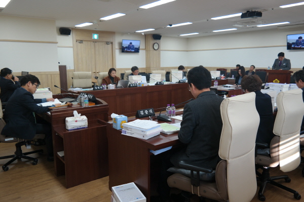 경제노동위원회, 2020년도 소통협치국 본예산 및 기금운용계획안 심의