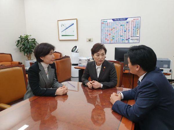 백혜련·김영진 의원, 김현미 장관 신분당선 연장선 타당성 조사 연내 마무리 한 뜻 모아