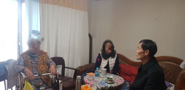생연2동장, 크리스마스를 맞아 저소득 노인가구 가정방문