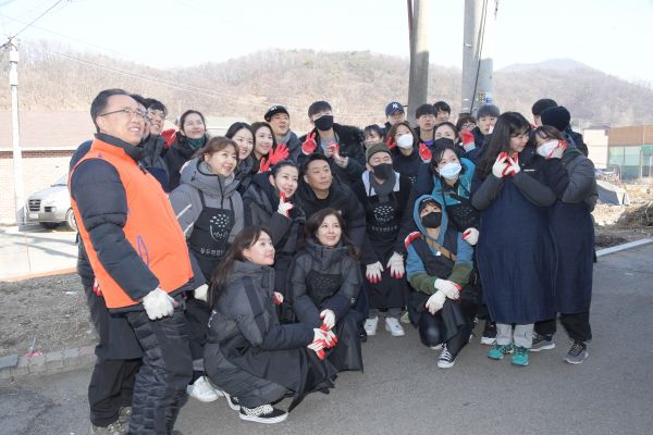 연예인 자원봉사단 ‘더 브릿지’, 설 명절맞이 봉사활동