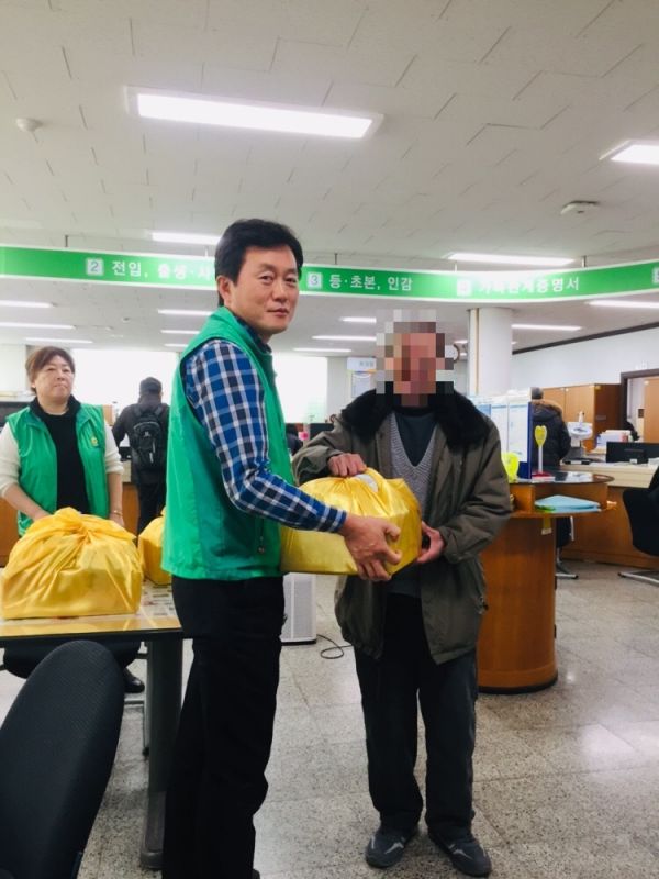광명5동 새마을, 설 명절 사랑의 떡국 떡, 만두 나눔