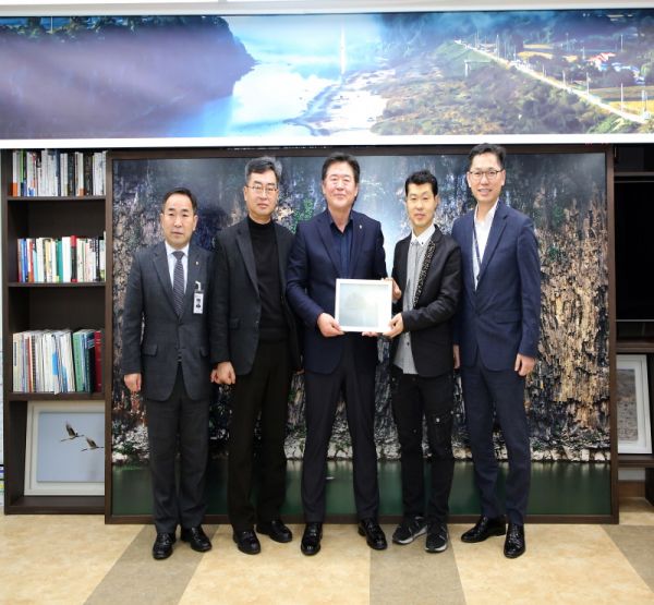 연천군-한성필 작가 연천방문의해 협력 의견 모아