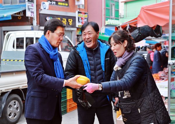 태백시, 전통시장에서 설 맞이 장보기 행사