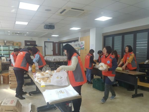 정왕1동 지역사회보장협의체, ‘설 맞이 행복꾸러미 나눔 행사’ 개최