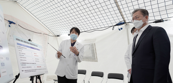문대통령, 신종 코로나바이러스 '정부 총력 대응' 강조