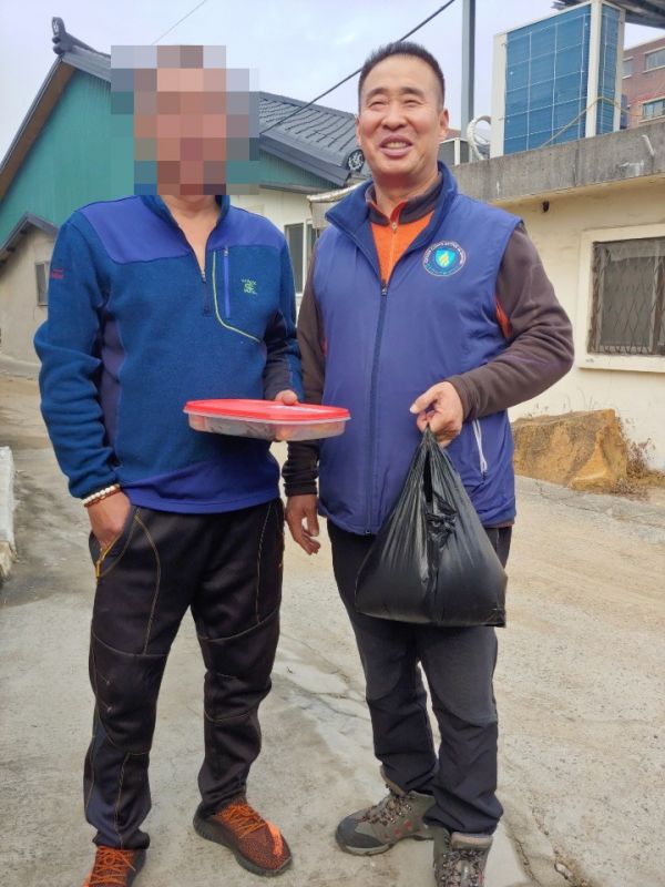 로컬드림봉사회, 소요동 홀몸어르신을 위한 사랑의 밑반찬 전달
