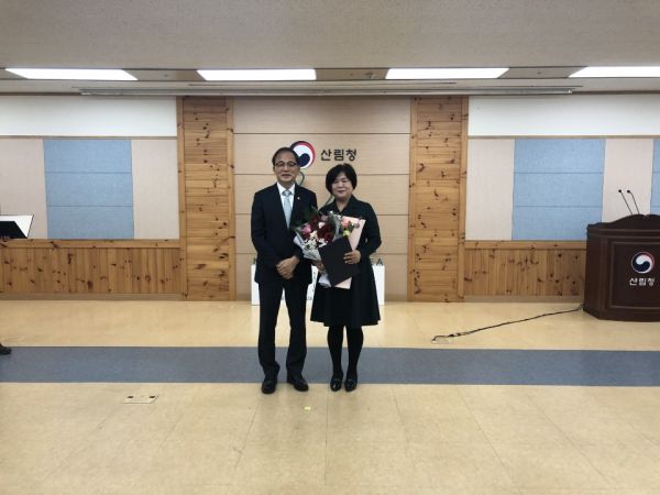 무궁화 전문화가 김종희 작가,「국무총리표창」수상