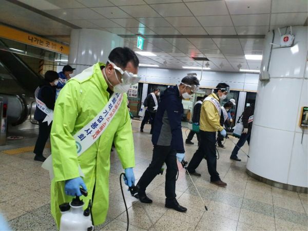 고양시사회적기업봉사회와 함께 대화역·주엽역 집중 소독 실시