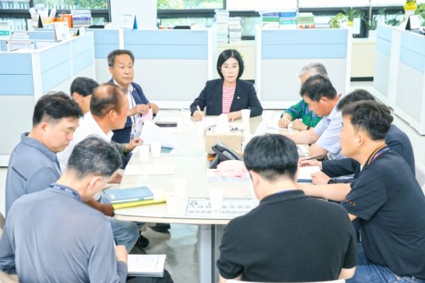 ‘운평지구 영농한해특별지원사업’ 관련 민원처리를 위한 부서와의 간담회