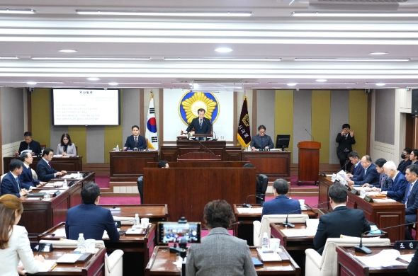 포천시의회 제175회 제2차 정례회 폐회, 15일간의 의사일정으로 마무리