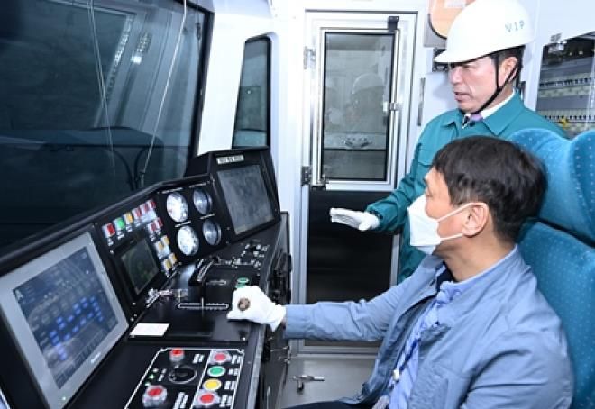 대형마트 재유치·지하철 8호선 개통, 2024년 구리시 최대 뉴스로 뽑혀