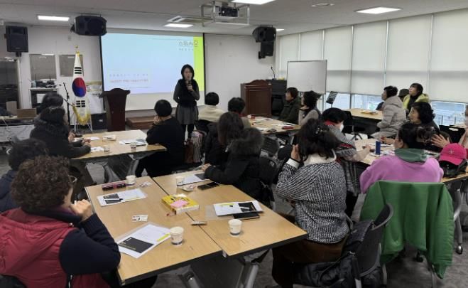 (사)구리시자원봉사센터, 안부콜센터 자원봉사자 2차 보수교육 및 평가회 진행