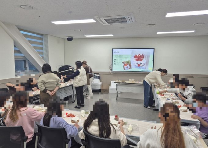 구리시드림스타트, 크리스마스를 위한 선물 ‘내 손으로 만드는 첫 케이크’ 프로그램 운영