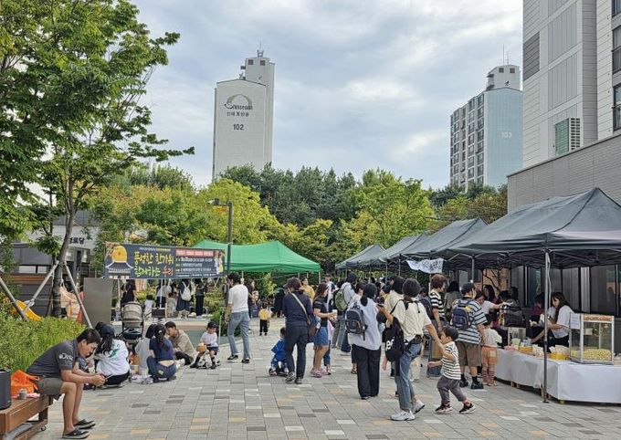평택시가족센터, LH배꽃마을1단지 내 생활 기반 시설 기관들과 연합 행사 개최