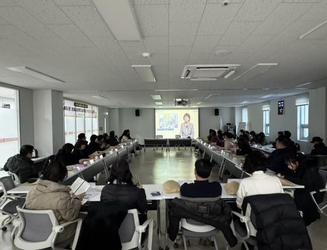 시흥시 배곧2동, 명예사회복지공무원 역량강화 교육 통해 인적안전망 강화