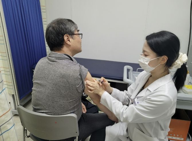 대상포진 예방접종 현장 사진